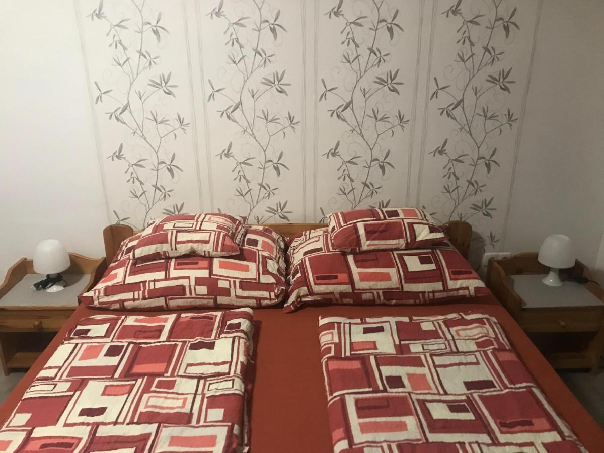 City Center Apartments Хевіз Екстер'єр фото