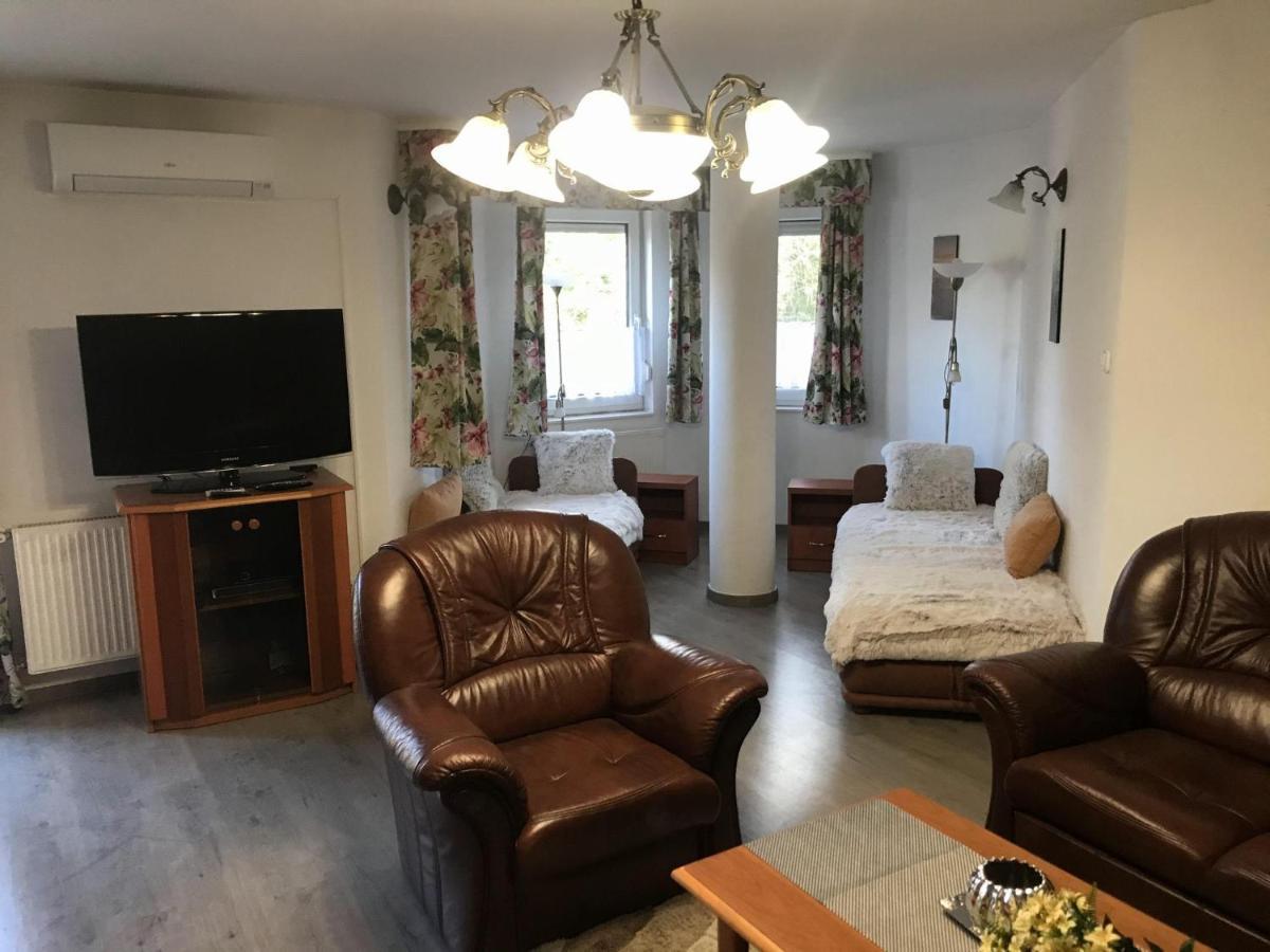 City Center Apartments Хевіз Екстер'єр фото
