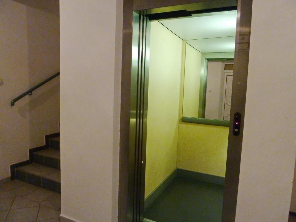 City Center Apartments Хевіз Номер фото