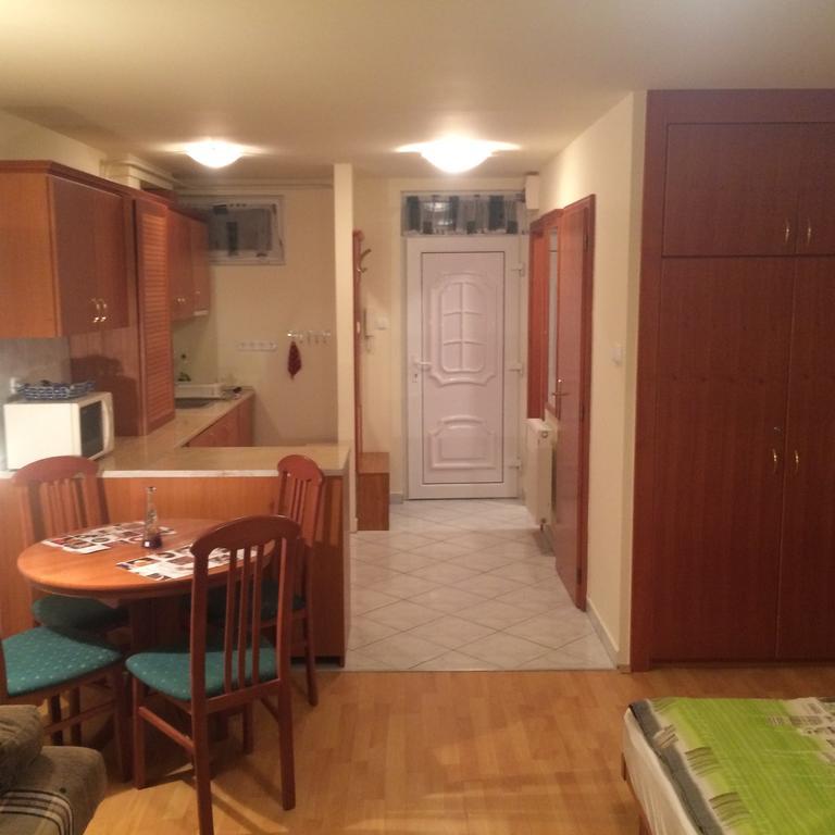 City Center Apartments Хевіз Екстер'єр фото