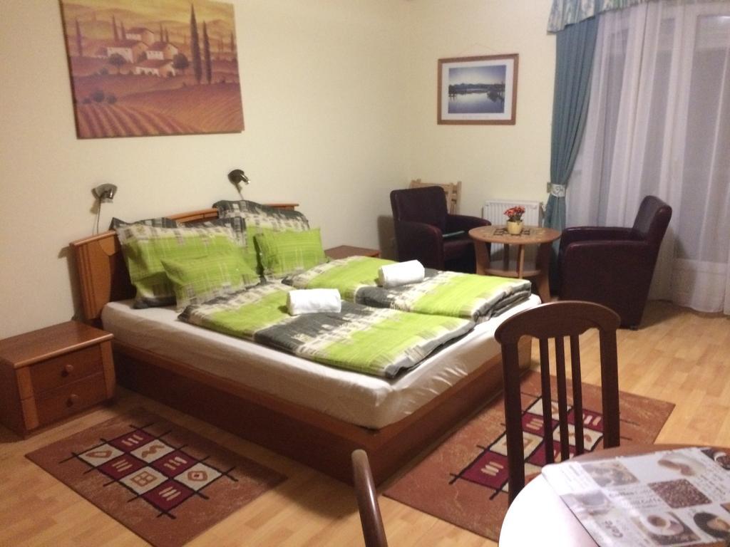 City Center Apartments Хевіз Екстер'єр фото