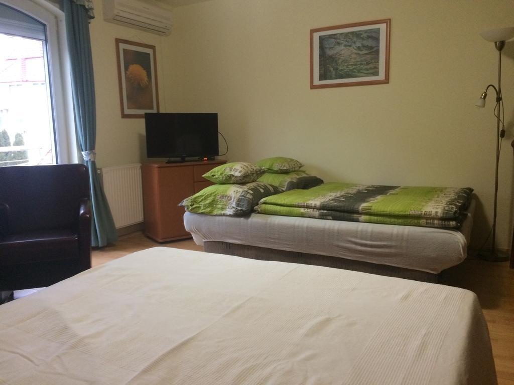 City Center Apartments Хевіз Екстер'єр фото