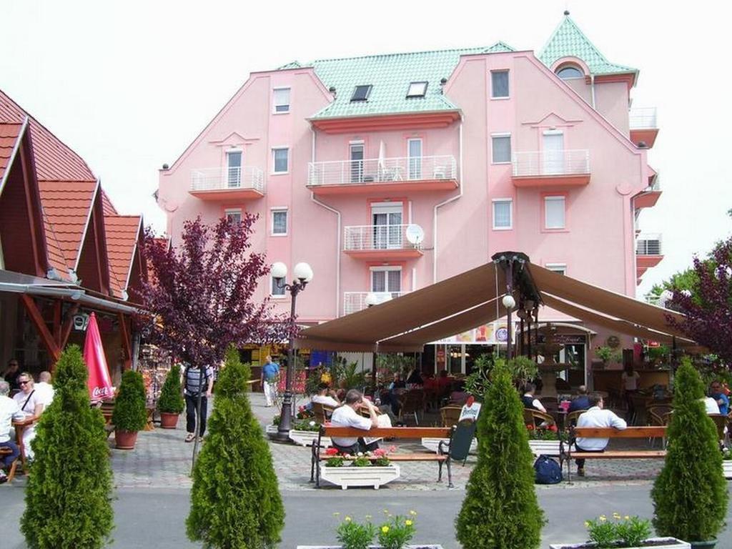 City Center Apartments Хевіз Екстер'єр фото